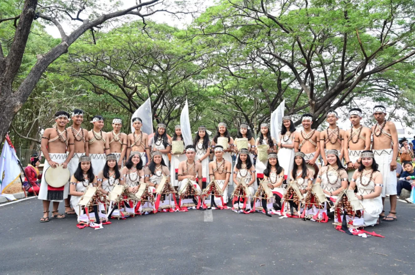 MEMBANGGAKAN Sanggar Bungo Serangkai Desa Muaro Singoan Raih Juara Most Exotic Tradition di IICF 2026 Ancol